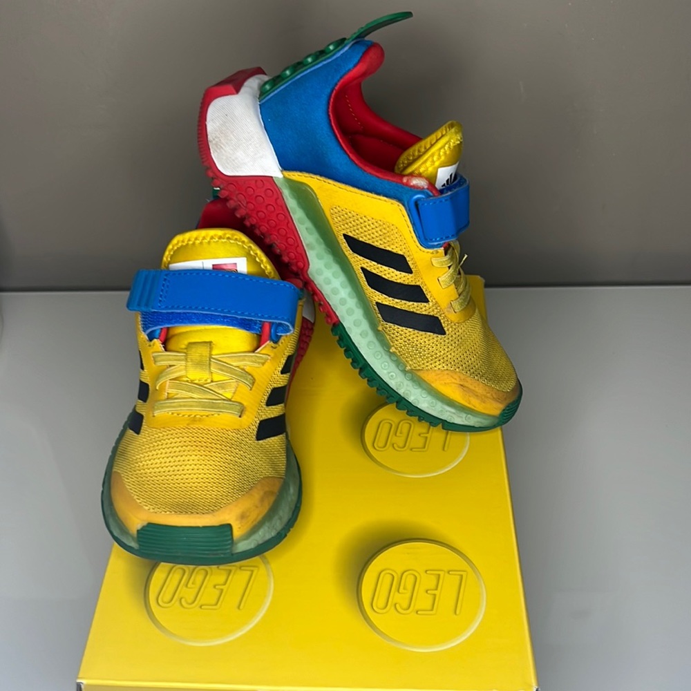 ADIDAS LEGO SPORT KIDS RUNNING SHOE
